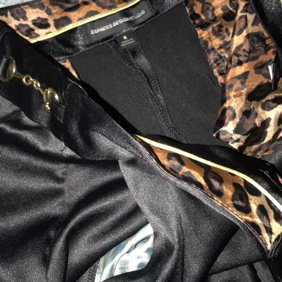 Shorts - Picture 4 of 4